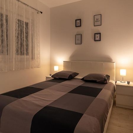 Apartman Spiro Trogir Bagian luar foto